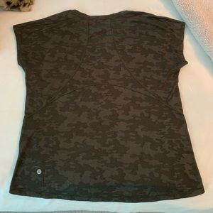 Light Camo Lululemon athletic top